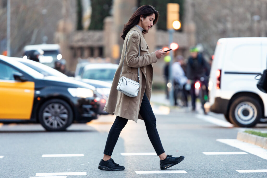 Tips For Walking Around Safely in Chicago