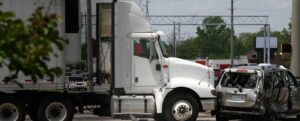How Attorneys of Chicago Personal Injury Lawyers Can Help After an Interstate Truck Accident